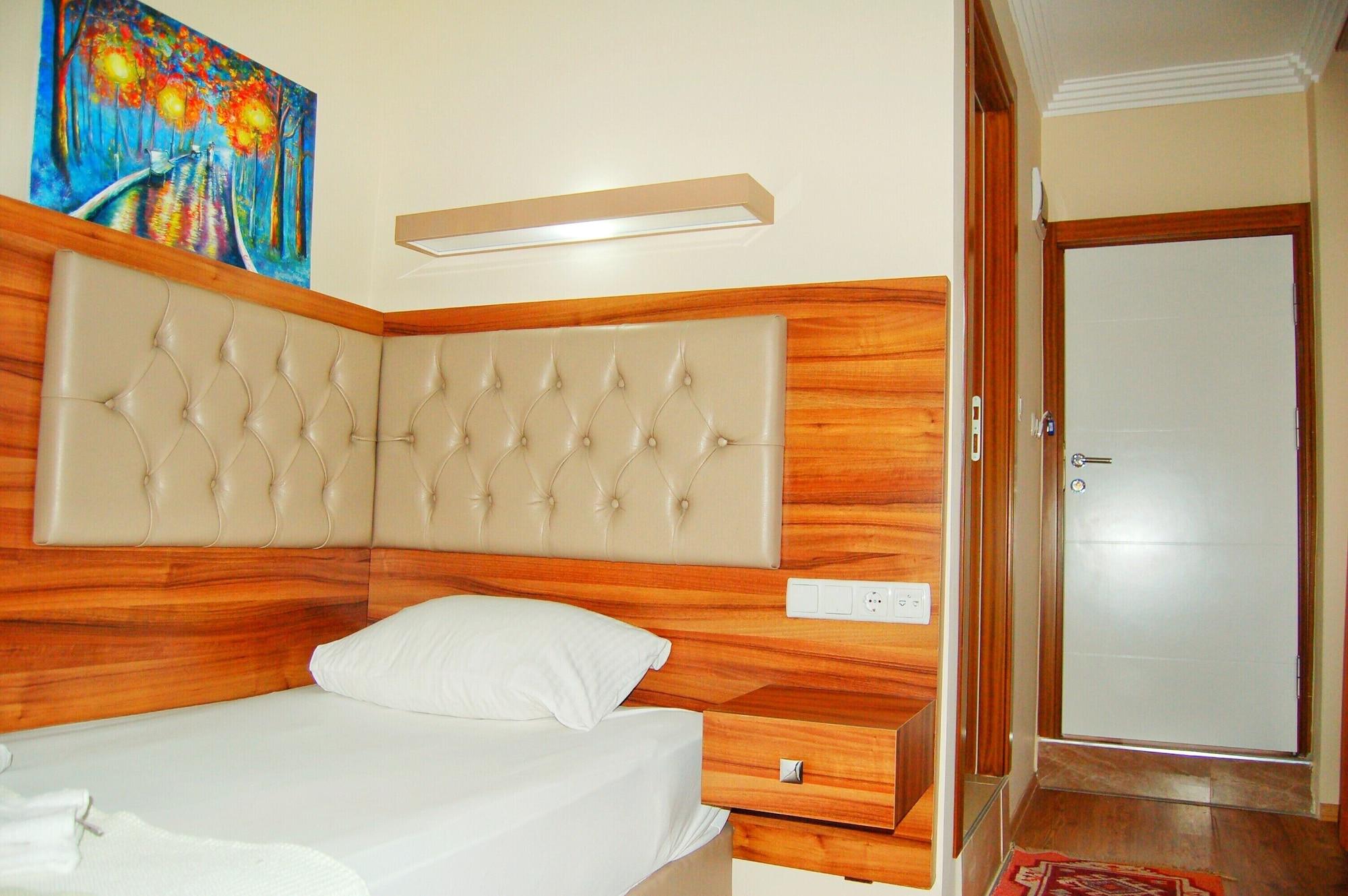 Hotel Twenty Antalya Buitenkant foto