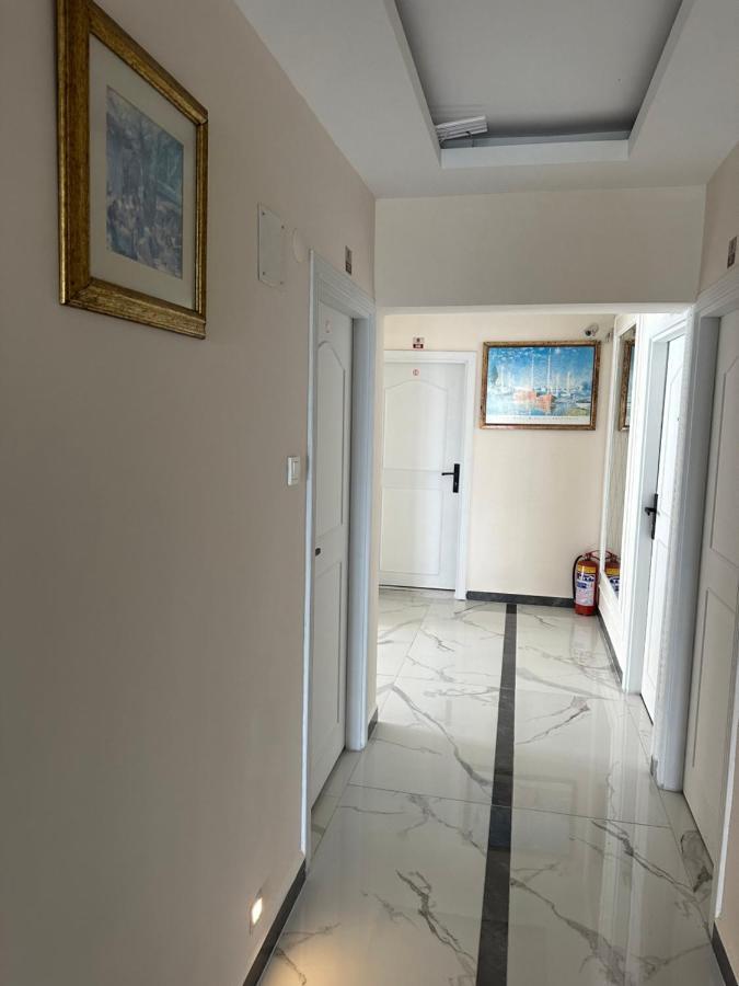 Hotel Twenty Antalya Buitenkant foto