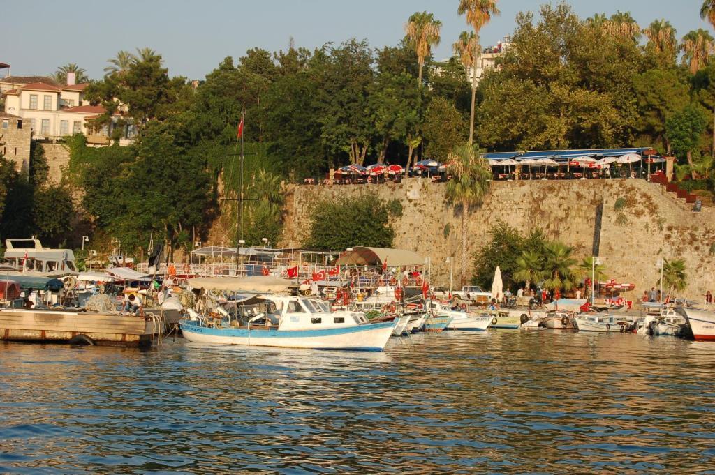 Hotel Twenty Antalya Buitenkant foto